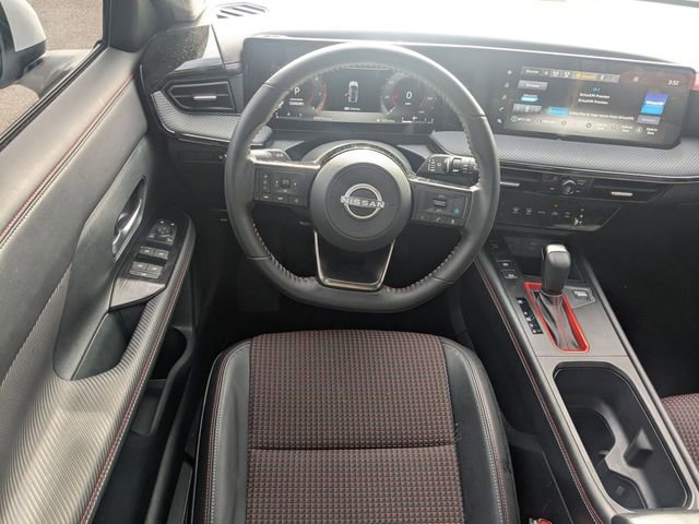 Used 2025 Nissan Kicks SR image 28