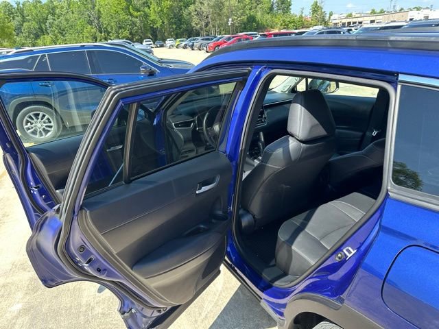 Used 2022 Toyota Corolla Cross XLE w/ Convenience Package AWD/4WD image 12