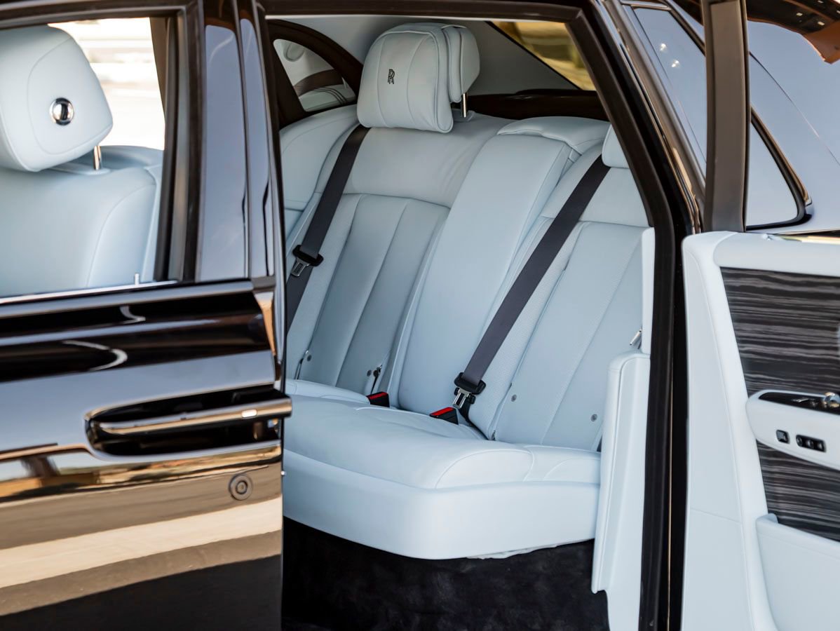 Used 2023 Rolls-Royce Phantom Sedan w/ The Phantom Package RWD image 8