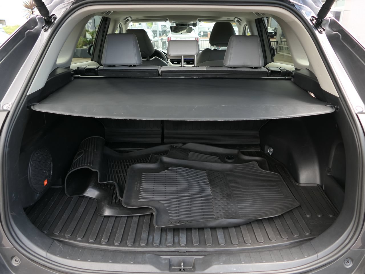 Used 2024 Toyota RAV4 XLE Premium w/ Weather Package AWD/4WD image 24
