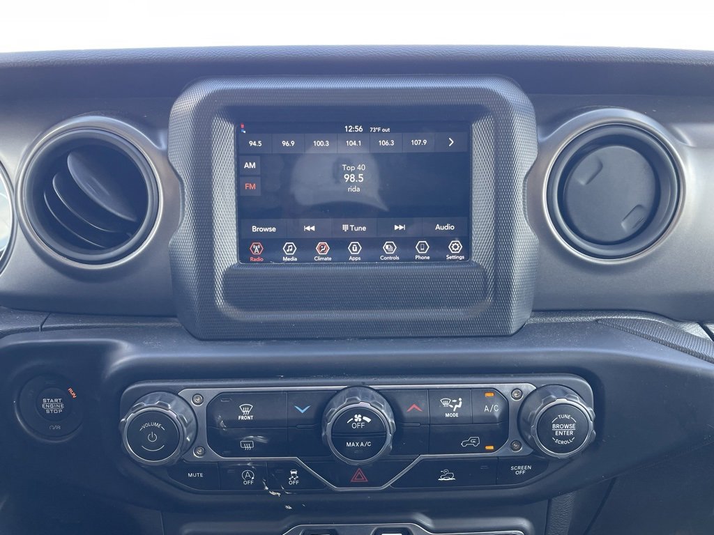 Used 2023 Jeep Gladiator Sport image 15