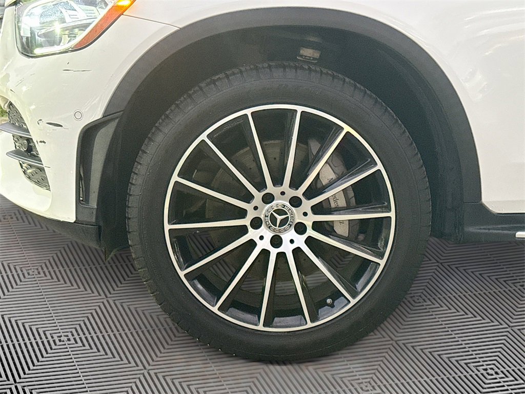 Used 2022 Mercedes-Benz GLC 300 4MATIC Coupe image 34