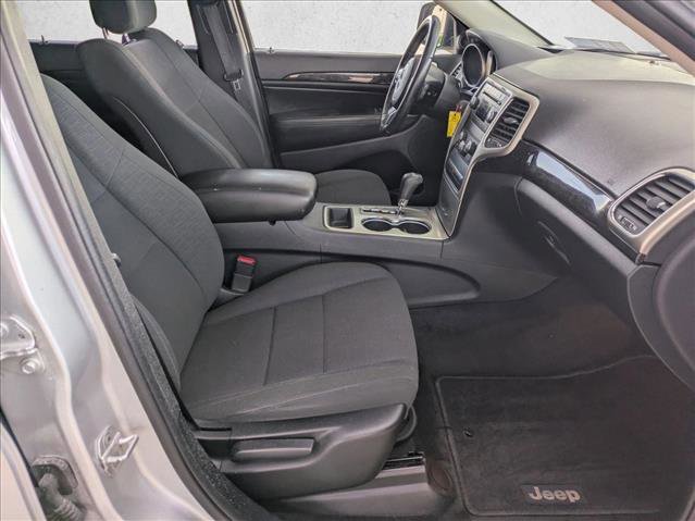 Used 2011 Jeep Grand Cherokee Laredo AWD/4WD image 18