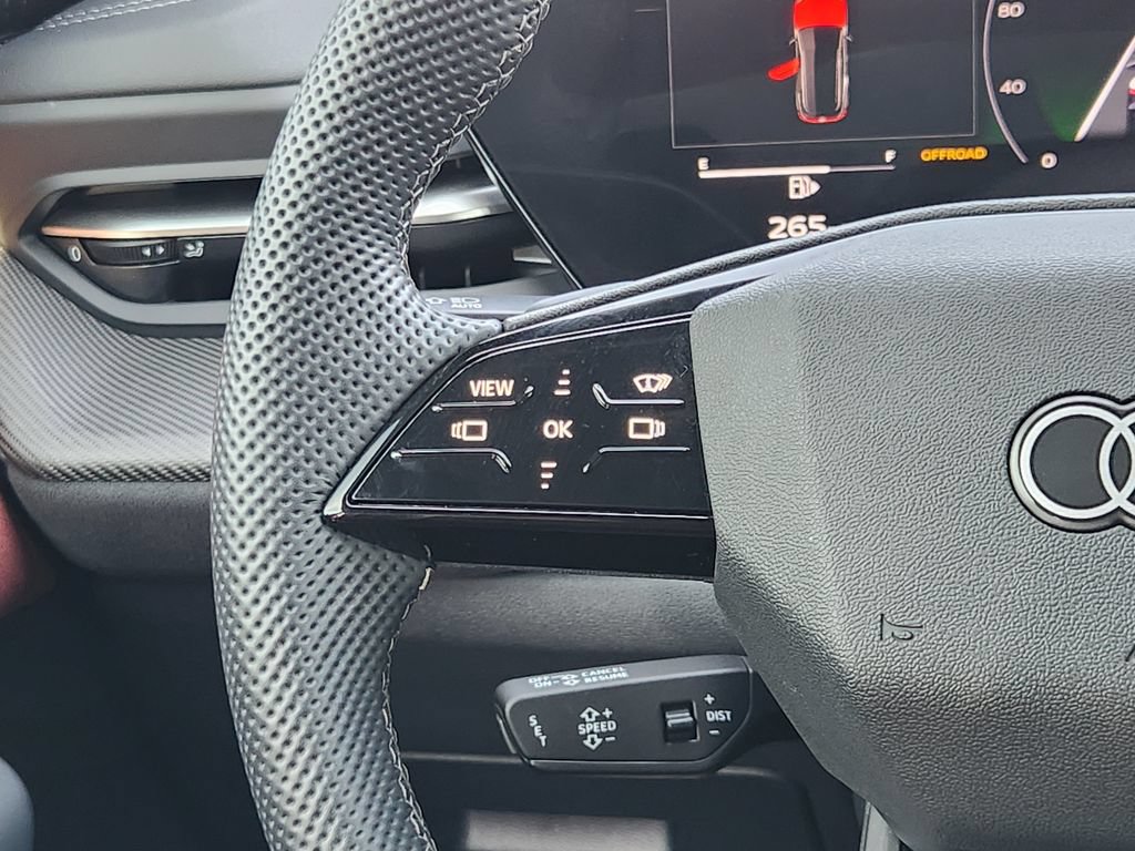 Certified 2025 Audi SQ5 Prestige AWD/4WD image 32