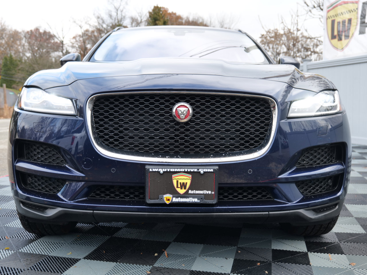 Used 2018 Jaguar F-PACE Prestige image 81