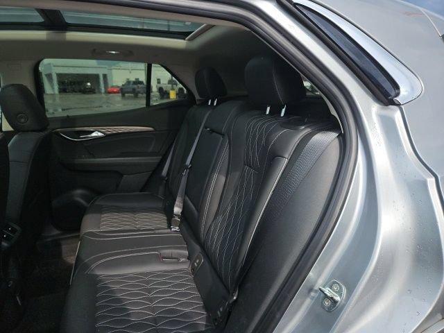 Used 2023 Buick Envision Avenir AWD/4WD image 11