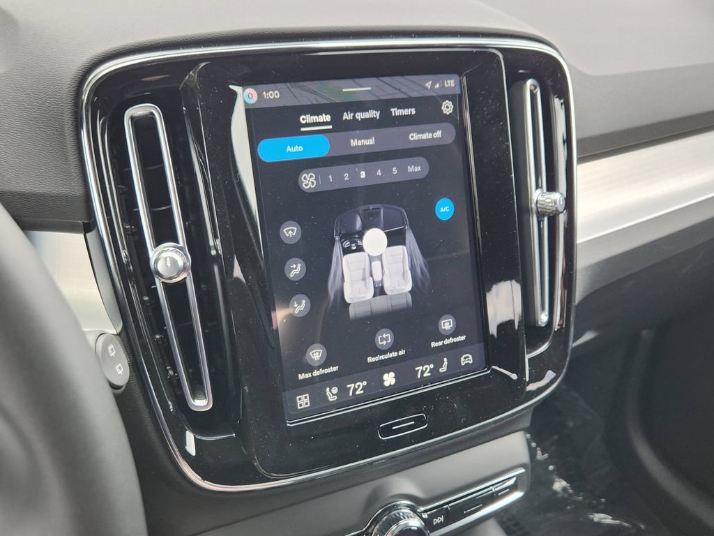New 2026 Volvo XC40 B5 Ultra w/ Climate Package AWD/4WD image 10