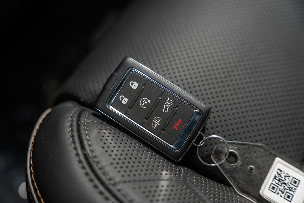 New 2024 Jeep Grand Wagoneer Series III w/ HD Trailer Tow Package image 52