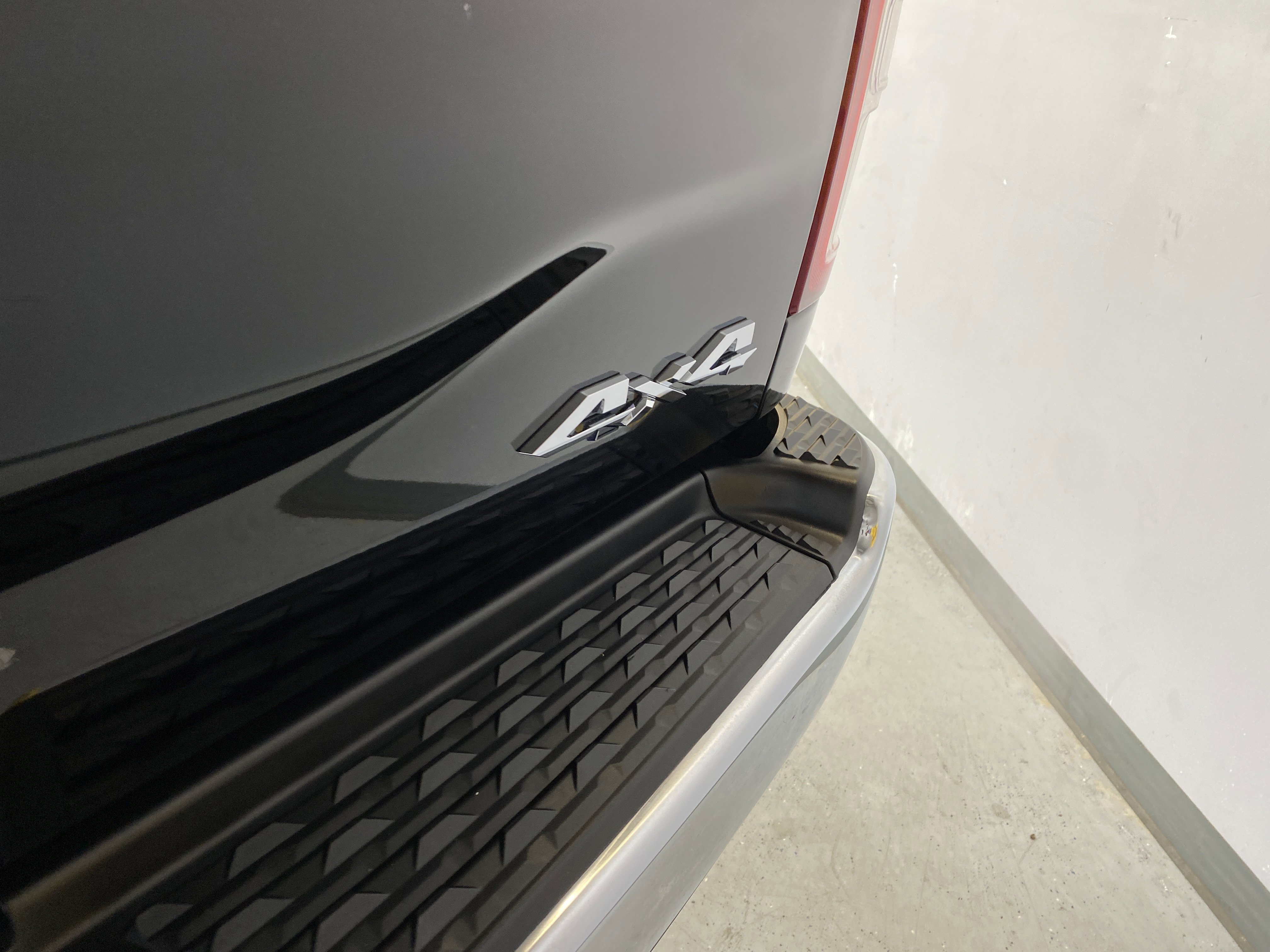 Used 2024 RAM 2500 Big Horn w/ Bed Utility Group image 19