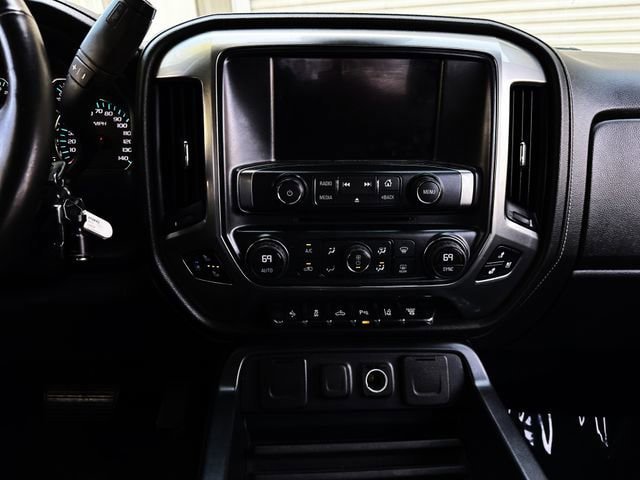 Used 2017 Chevrolet Silverado 3500 LTZ w/ Duramax Plus Package AWD/4WD image 21