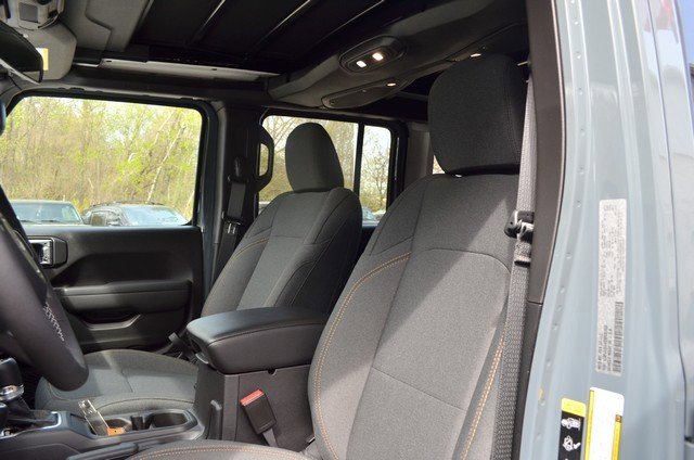 New 2025 Jeep Wrangler Sport S image 15