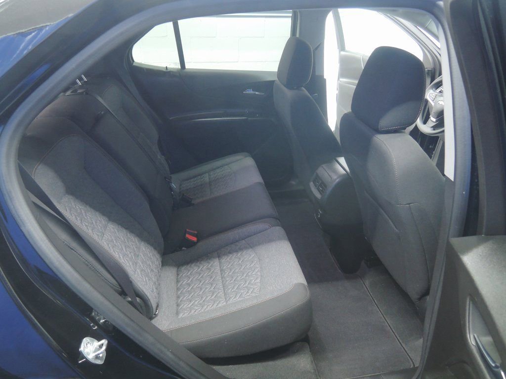 Used 2024 Chevrolet Equinox LT image 31
