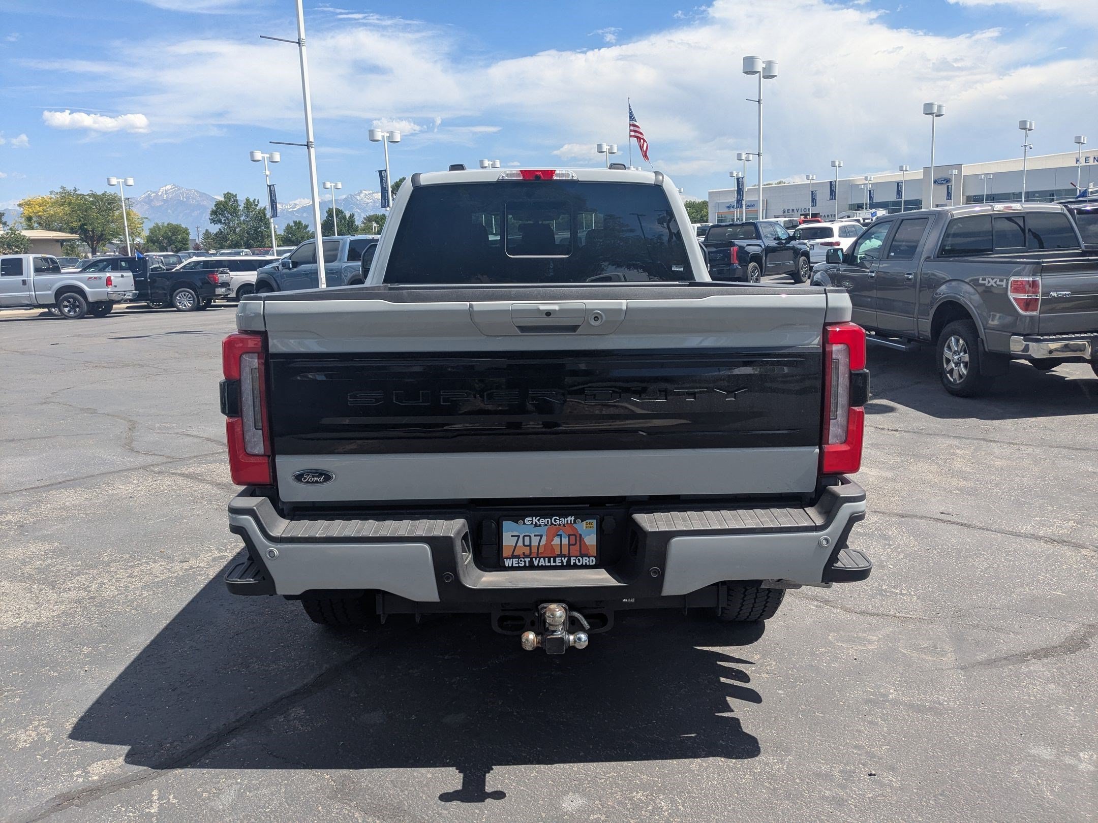 Used 2026 Ford F350 Platinum AWD/4WD image 9