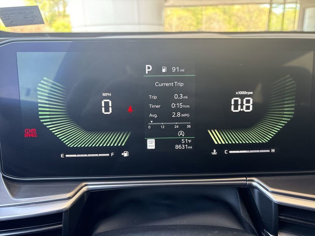 Used 2025 Kia Sorento LX image 11