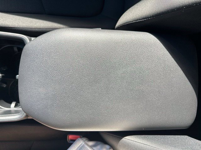 Used 2025 Toyota RAV4 LE AWD/4WD image 31