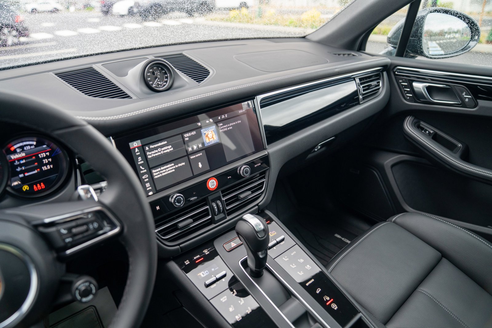 New 2026 Porsche Macan AWD/4WD image 16