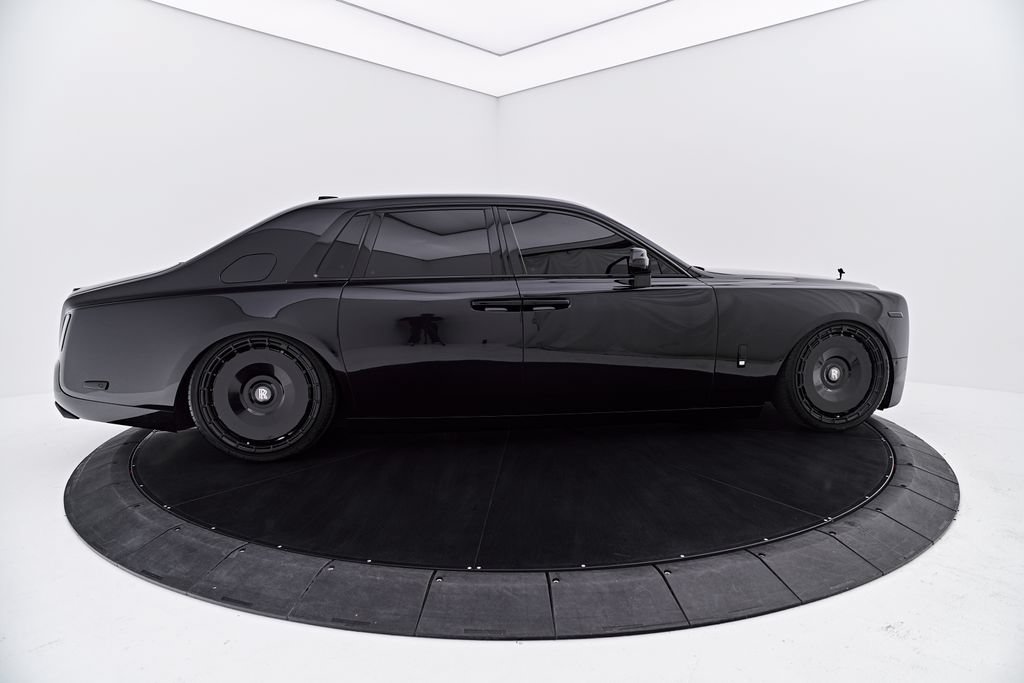 Used 2024 Rolls-Royce Phantom Sedan w/ The Phantom Package RWD image 15