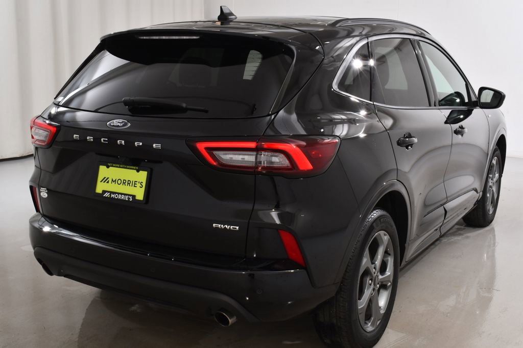 Used 2024 Ford Escape ST-Line w/ Tech Pack #1 AWD/4WD image 12