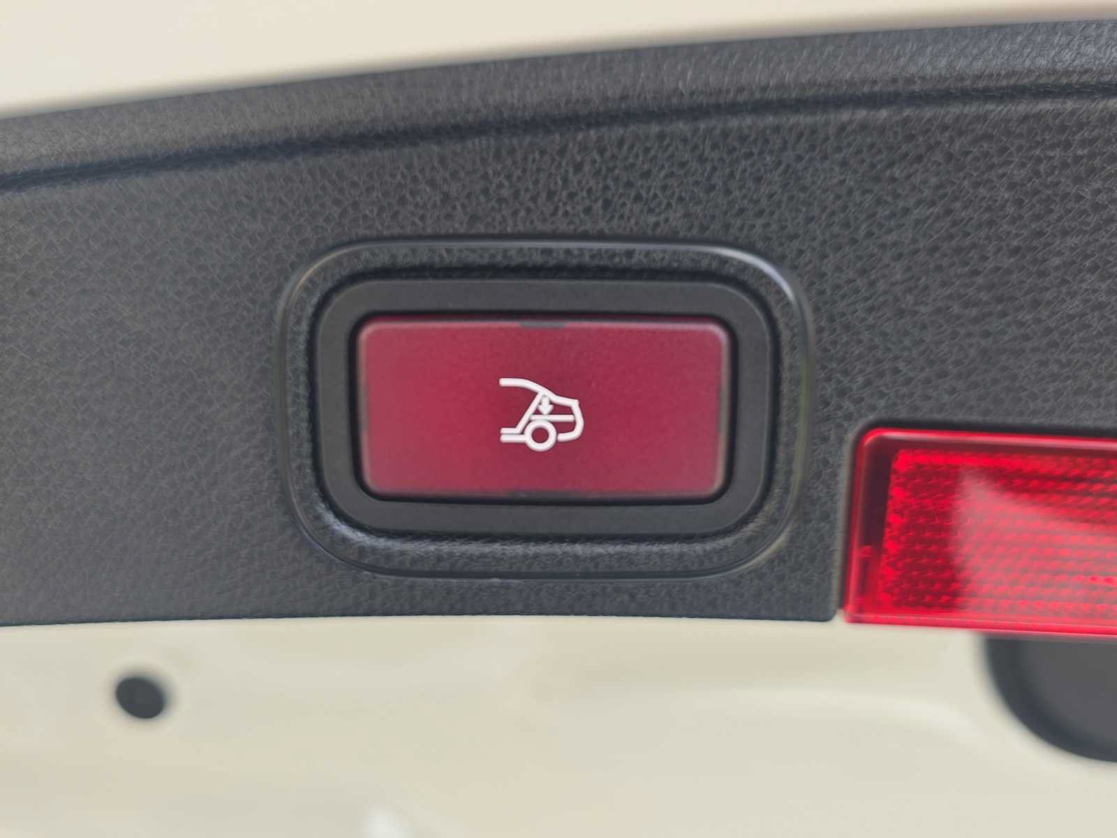 Used 2021 Mercedes-Benz C 300 Cabriolet image 25