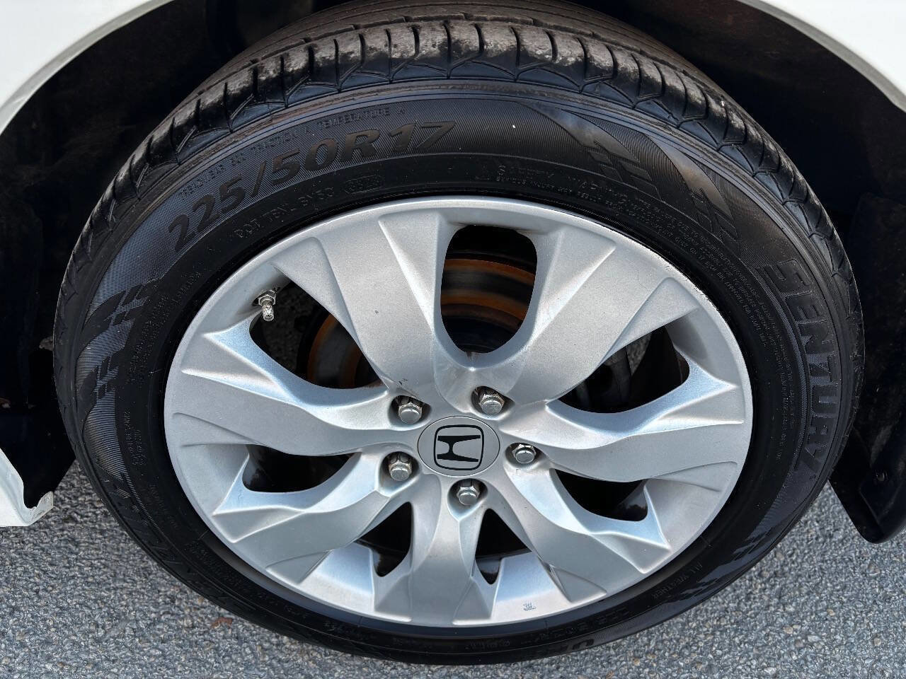 Used 2010 Honda Accord EX-L image 12