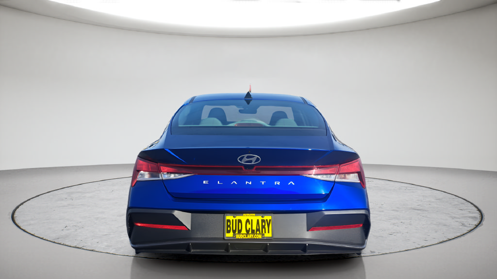 Used 2024 Hyundai Elantra SEL FWD image 16
