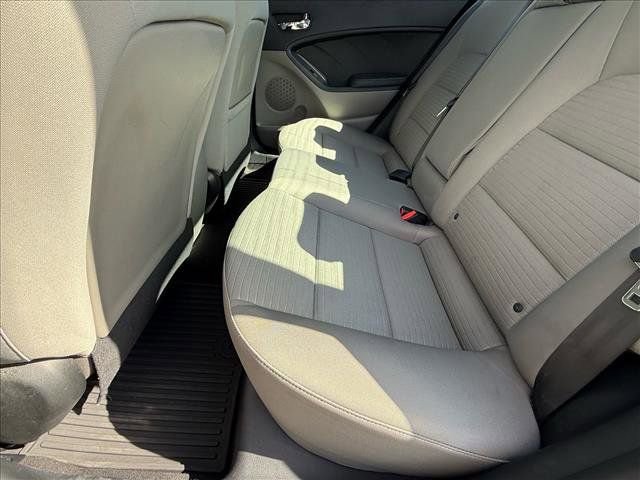 Used 2015 Kia Forte LX w/ Popular Package FWD image 11