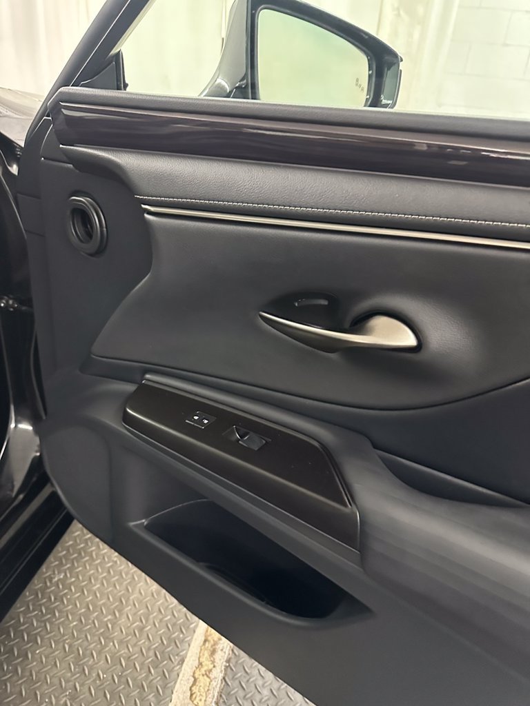 Used 2019 Lexus ES 350 w/ Accessory Package 2 FWD image 35
