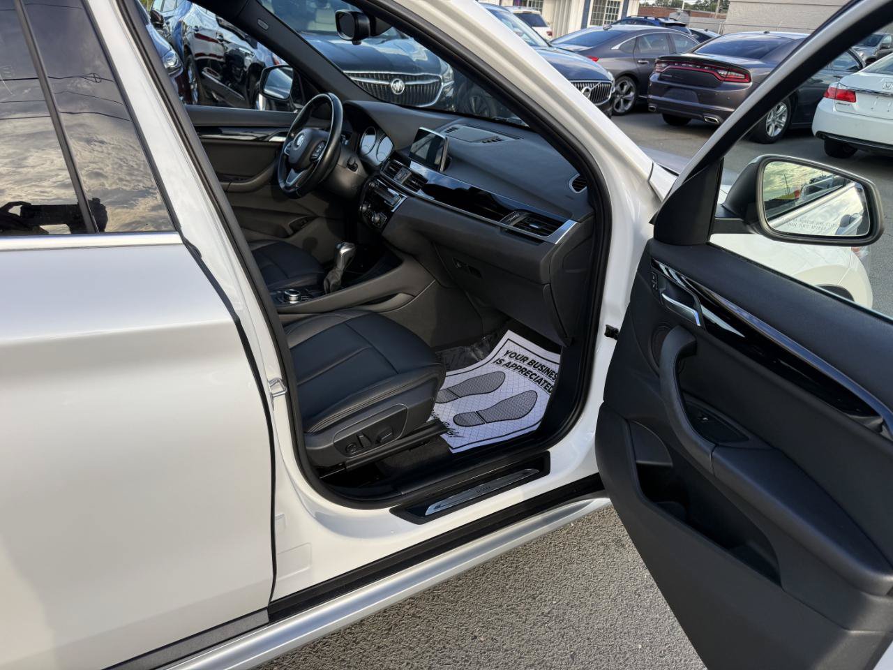 Used 2018 BMW X1 sDrive28i w/ Convenience Package FWD image 13