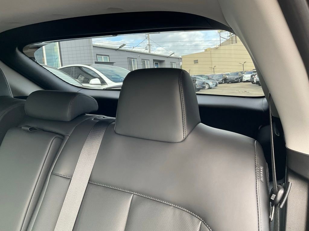 Used 2025 Hyundai Ioniq 5 SEL image 32