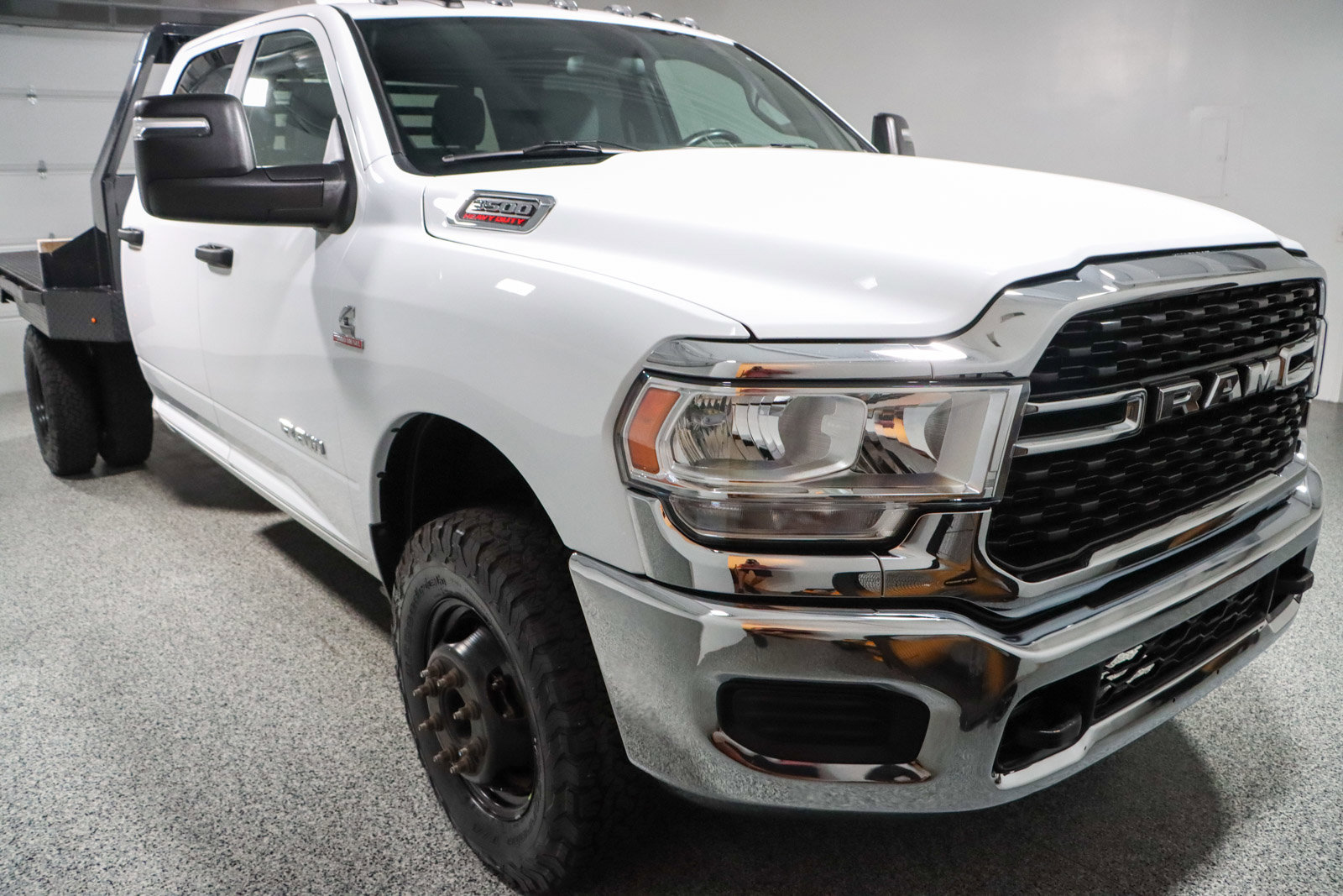 Used 2024 RAM 3500 SLT w/ Quick Order Package 2YG SLT image 5