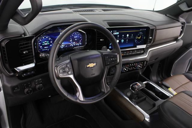 Used 2023 Chevrolet Silverado 1500 High Country w/ High Country Premium Package image 10