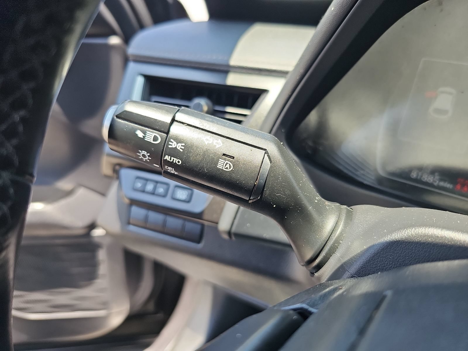 Used 2022 Lexus UX 200 w/ Accessory Package (Z1) FWD image 19