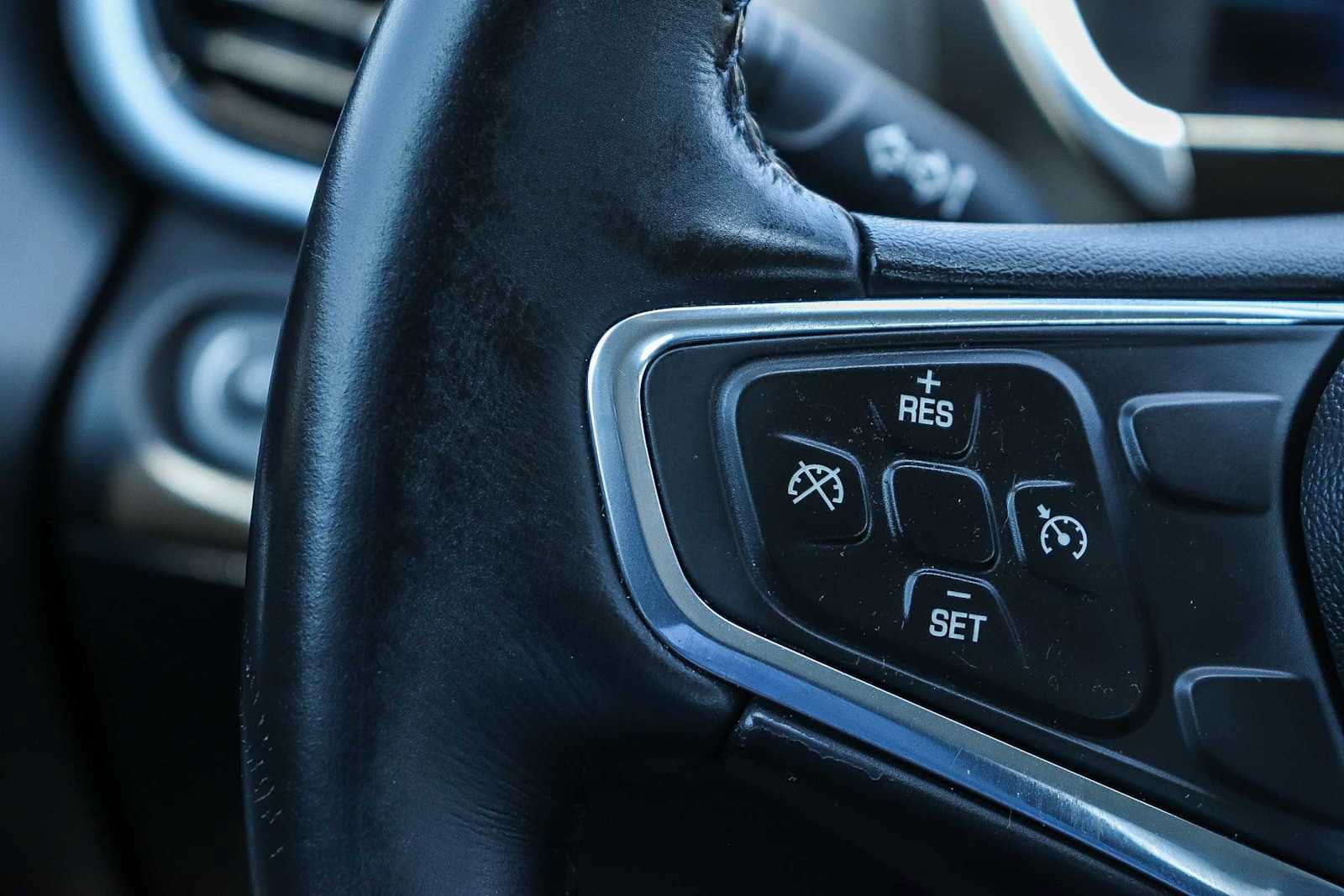 Used 2017 Chevrolet Volt LT FWD image 22