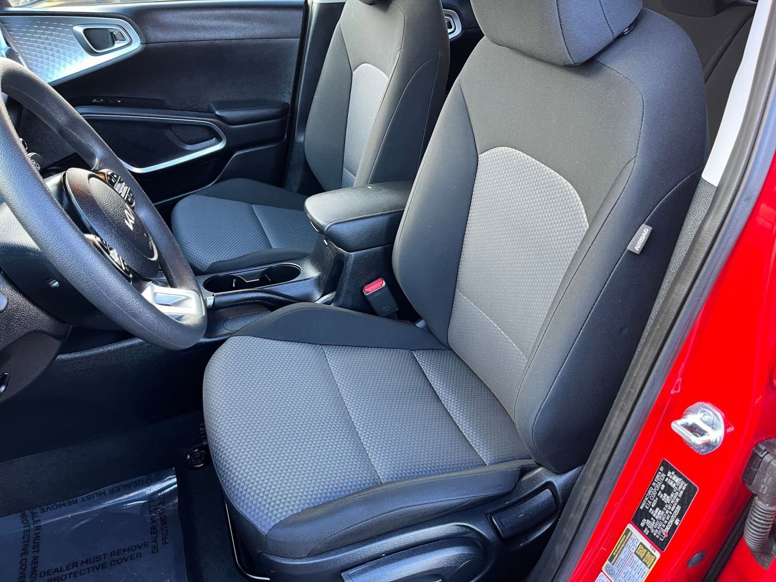 Used 2025 Kia Soul LX w/ LX Technology Package image 32