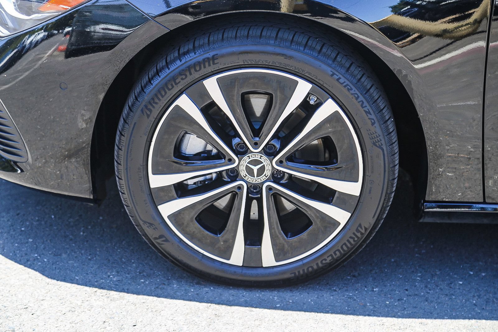 Certified 2026 Mercedes-Benz CLA 250 4MATIC image 9