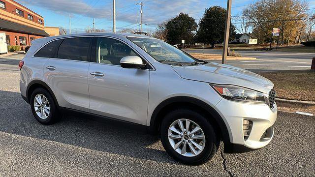Used 2019 Kia Sorento L image 3