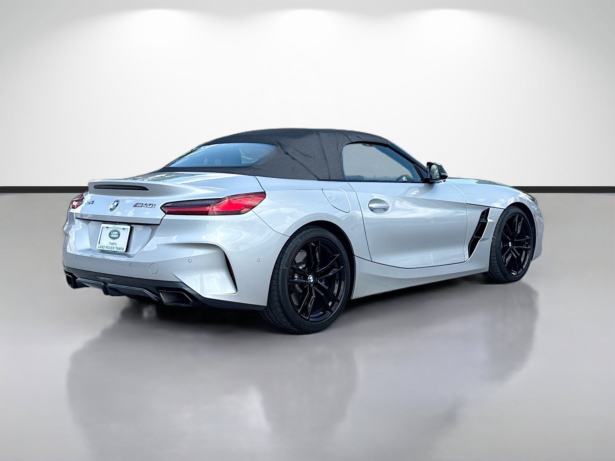 Used 2022 BMW Z4 M40i w/ Premium Package RWD image 5
