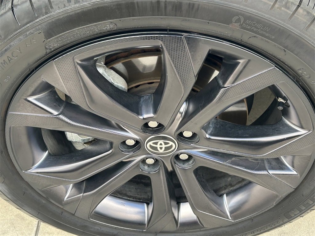 Used 2025 Toyota Sienna XSE image 9