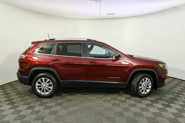 Used 2019 Jeep Cherokee Latitude w/ Cold Weather Group image 14