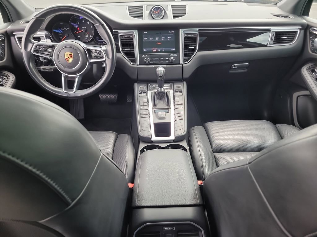 Used 2018 Porsche Macan image 12