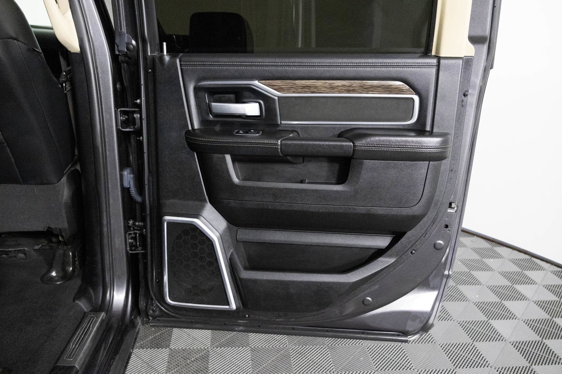 Used 2021 RAM 2500 Laramie image 41