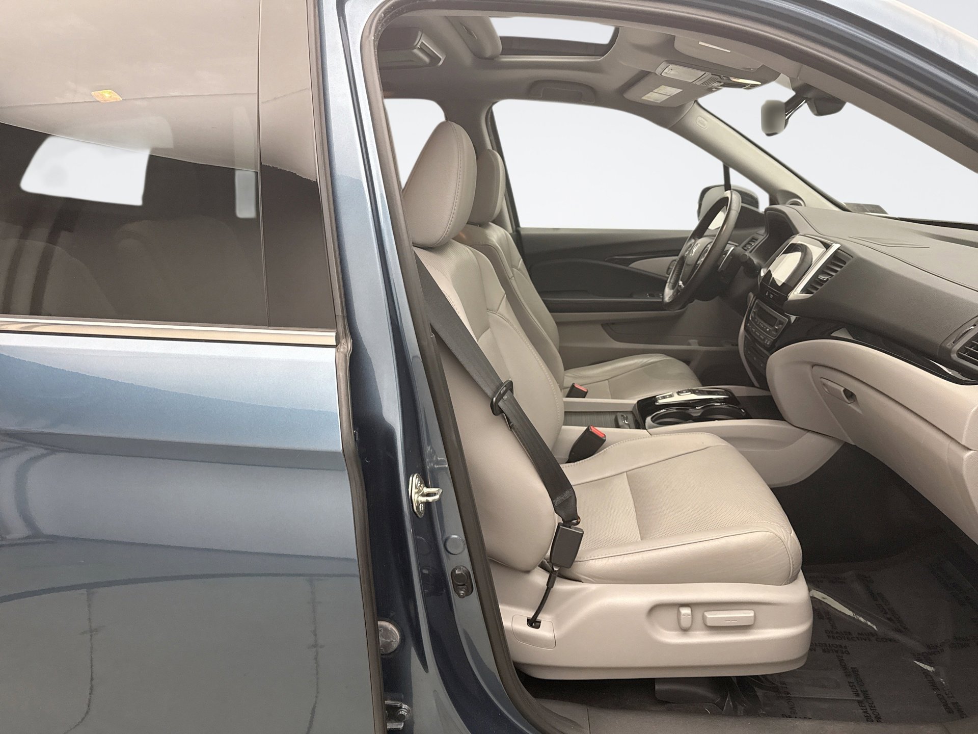 Used 2017 Honda Pilot Elite image 17