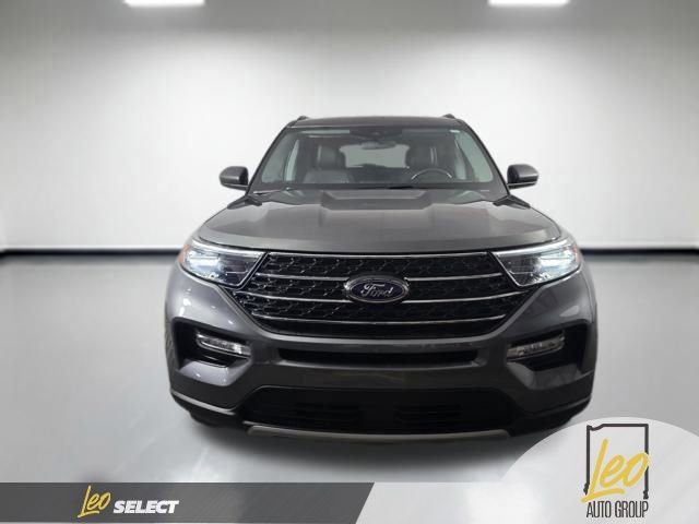 Used 2023 Ford Explorer XLT w/ Equipment Group 202A AWD/4WD image 2