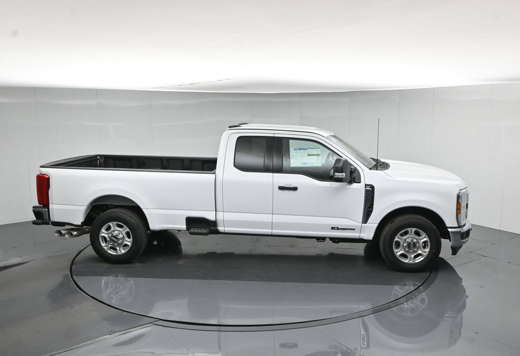New 2026 Ford F350 XLT RWD image 38