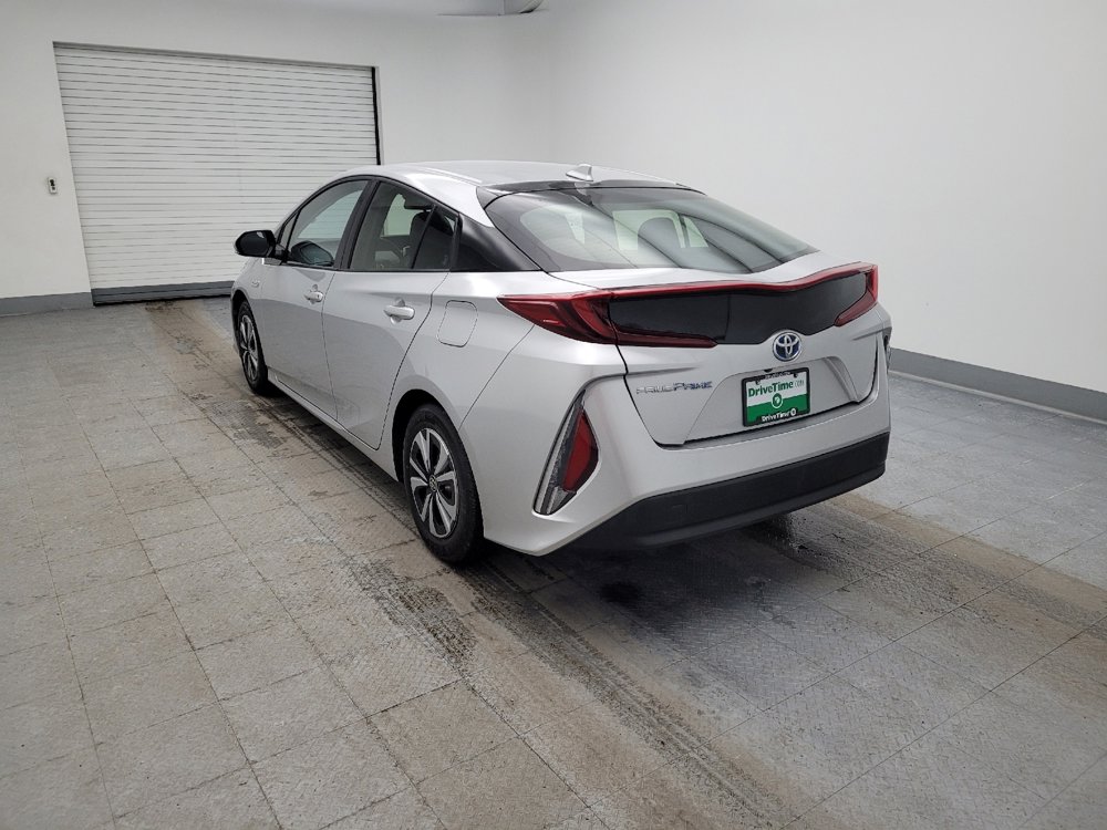 Used 2017 Toyota Prius Prime Plus image 5