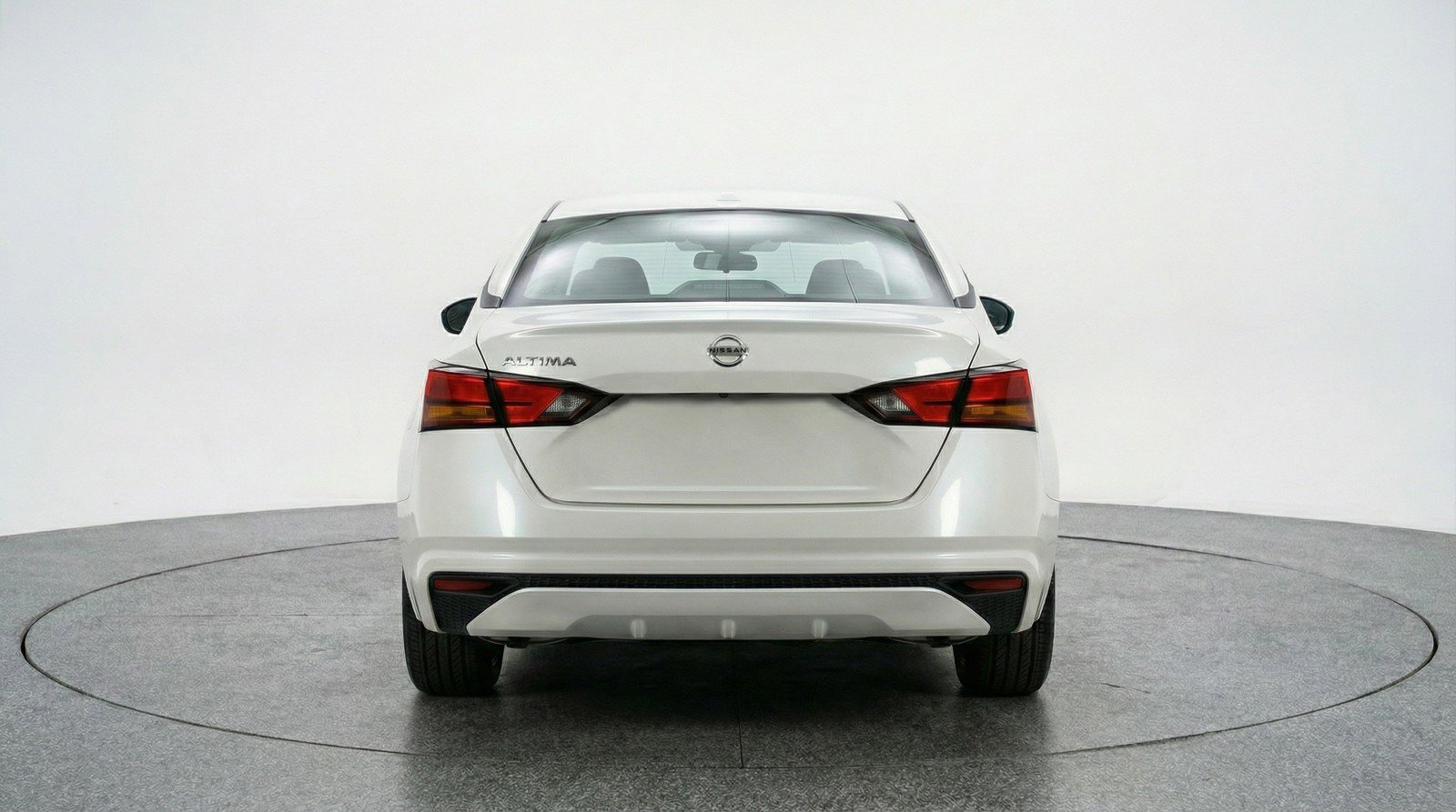 Used 2025 Nissan Altima 2.5 SV FWD image 7
