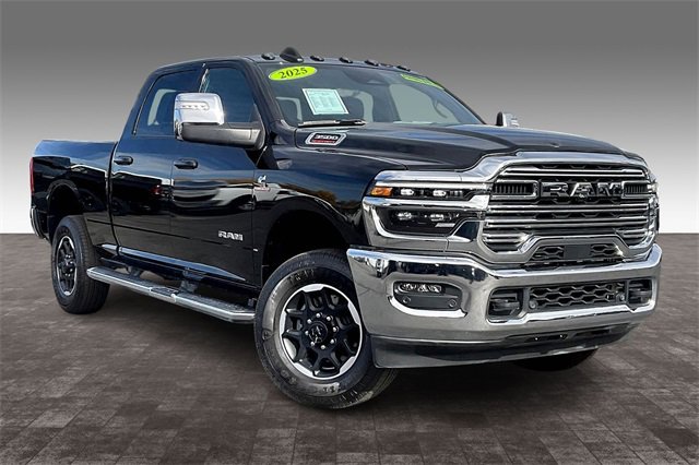 Used 2025 RAM 3500 Laramie image 11