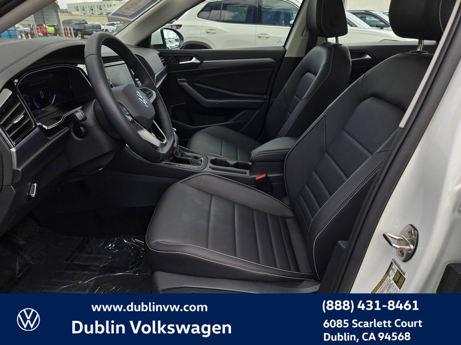 Certified 2023 Volkswagen Jetta SE w/ Panoramic Sunroof Package FWD image 16