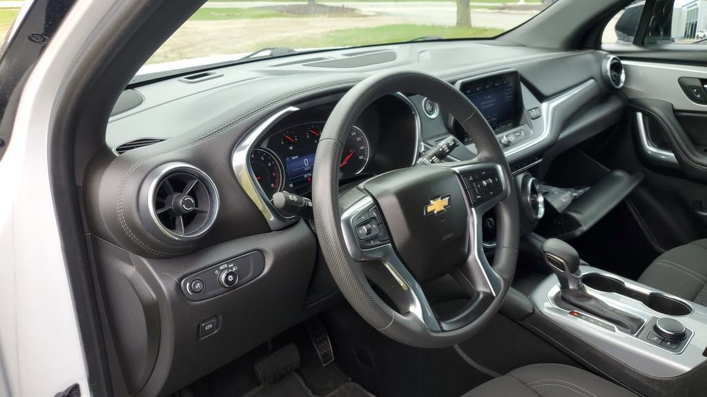 Used 2021 Chevrolet Blazer LT w/ Redline Edition image 9