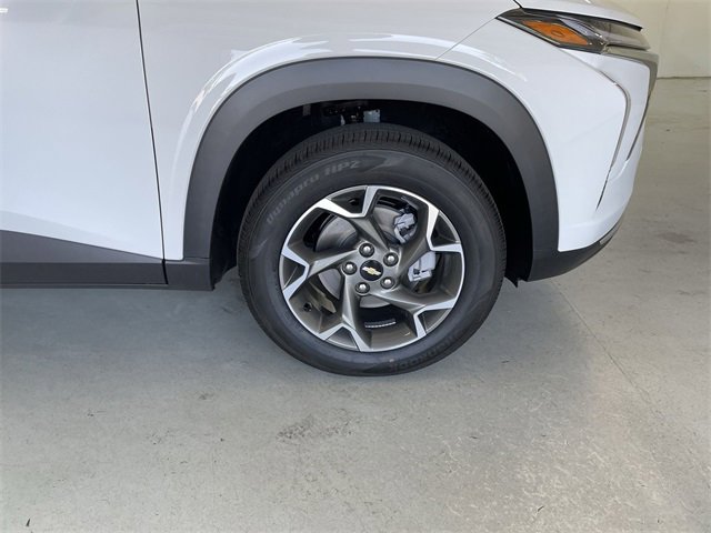 New 2025 Chevrolet Trax LT w/ Driver Confidence Package image 14